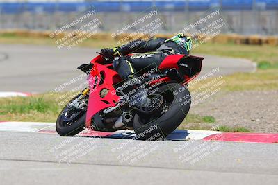 media/Apr-23-2022-Fastrack Riders (Sat) [[cb2d6ae73d]]/LEVEL 1/1145AM TURN 3 AND 4/